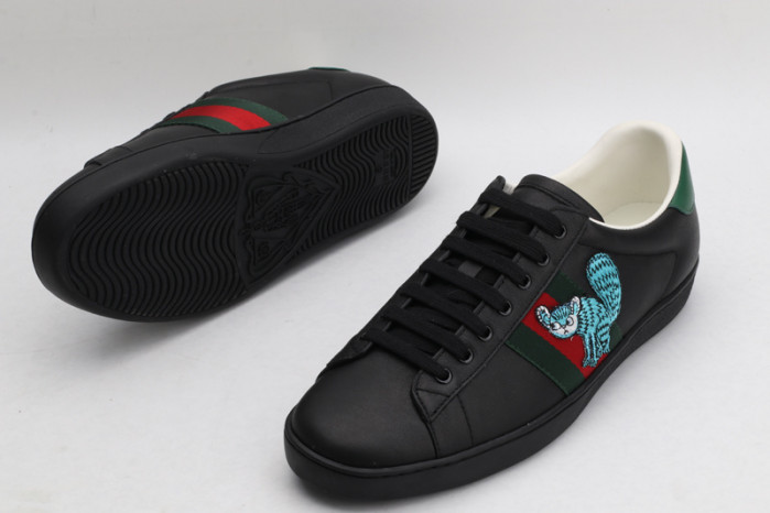 gi ace embroidered low-top sneaker