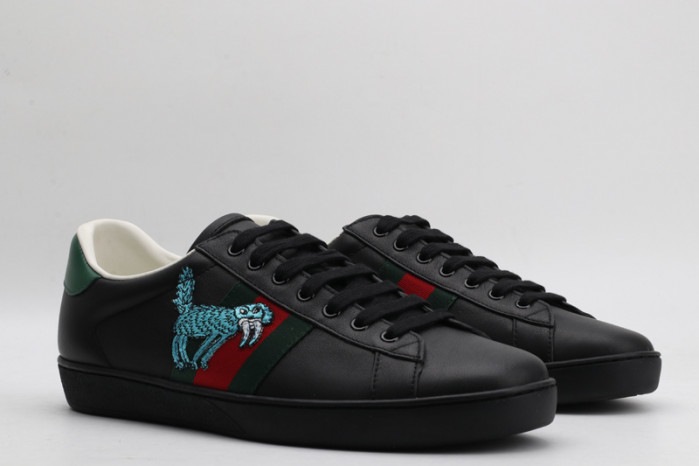 gi ace embroidered low-top sneaker