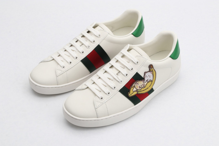 gi ace embroidered low-top sneaker