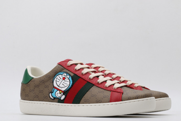 gi ace embroidered low-top sneaker