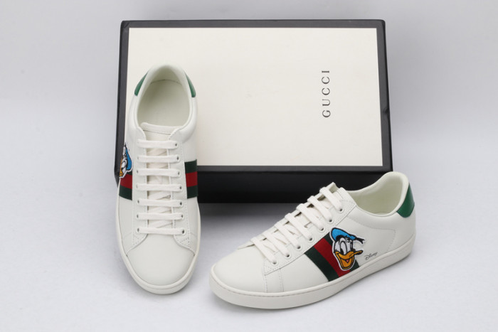 gi ace embroidered low-top sneaker