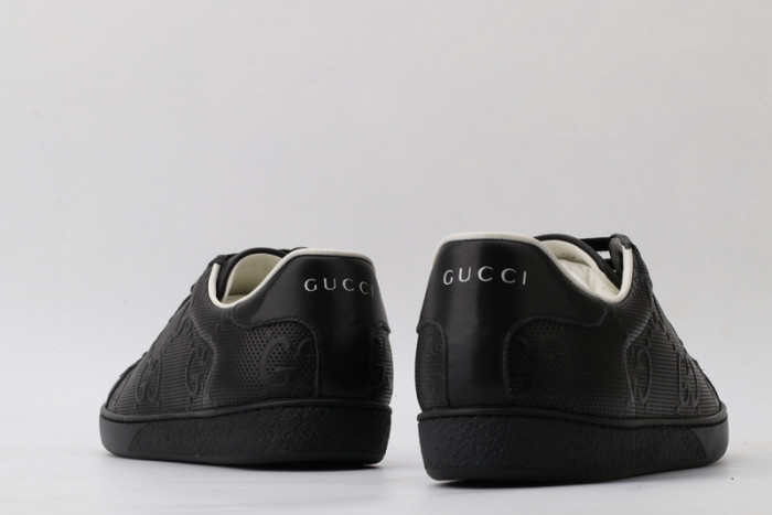 gi ace embroidered low-top sneaker