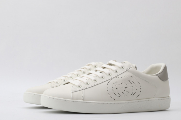 gi ace embroidered low-top sneaker