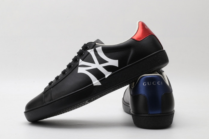 gi ace embroidered low-top sneaker