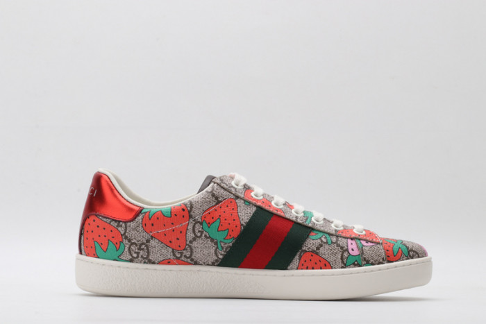 gi ace embroidered low-top sneaker