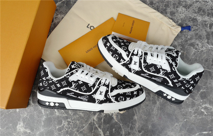 lovt sneaker