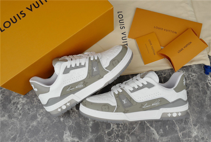 lovt sneaker