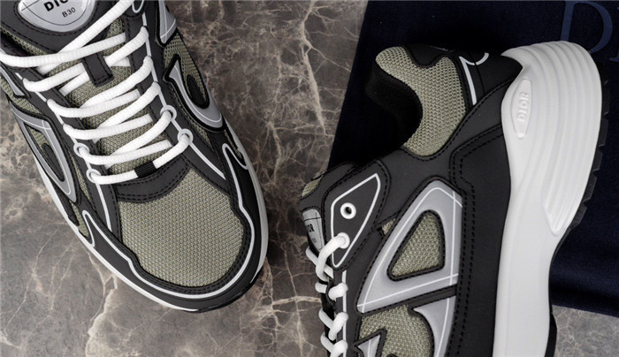 dr b30 trainer sneaker