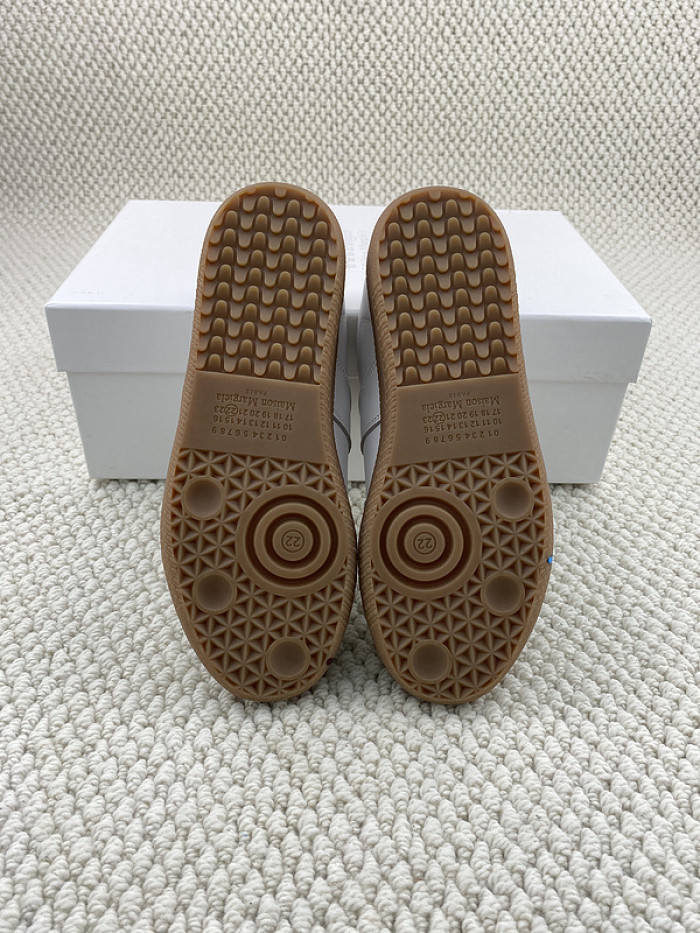 ma*s*n Ma*i*la shoes