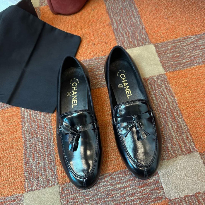 CHNEL LOAFER