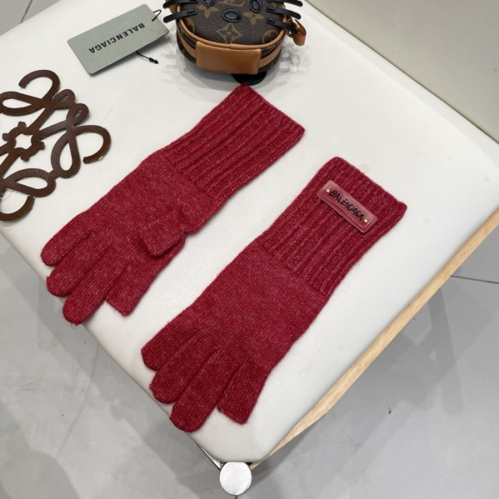 BALENCI GLOVES