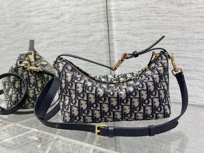 D1OR BAG 22x13x9.5cm