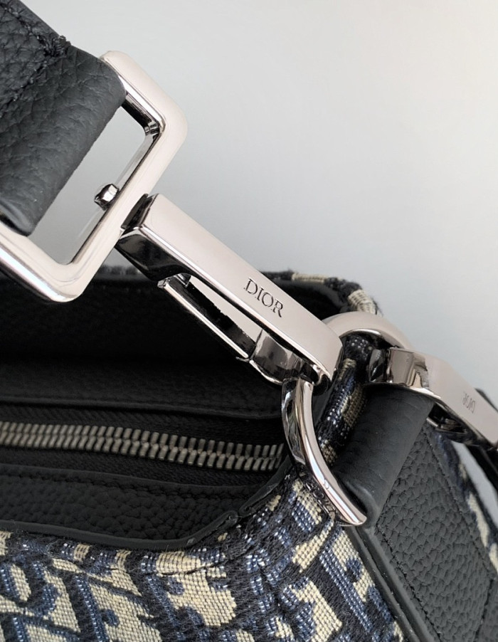 D1OR BAG 40x29.5x16cm