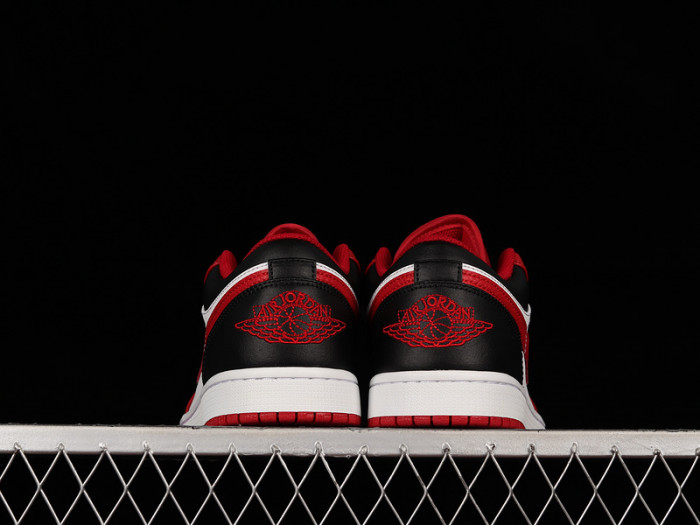 jordan 1 low bulls - 553558-163
