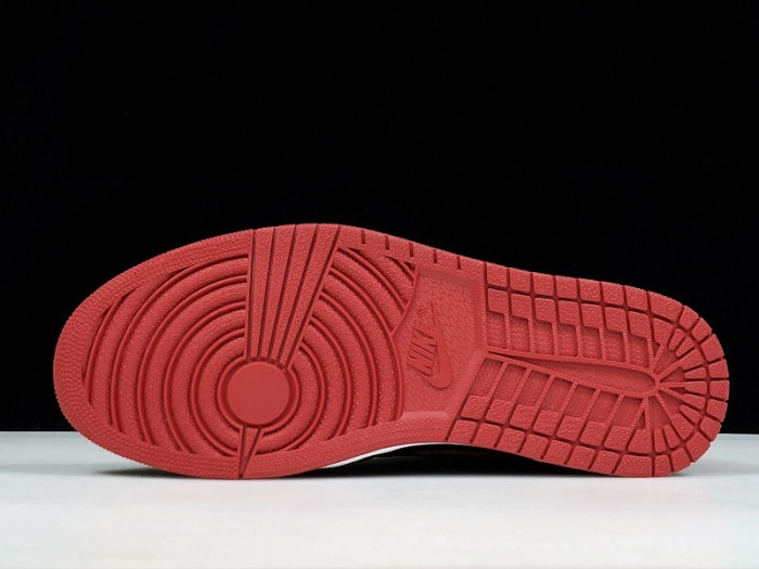 air jordan 1 retro high og “banned” red mens 555088-001