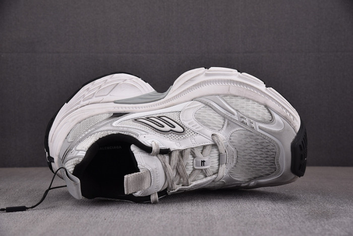 bl 10xl speed trainer sneaker