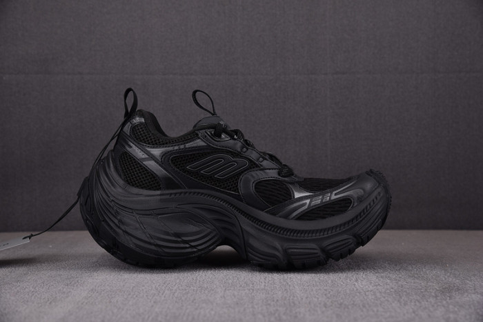 bl 10xl speed trainer sneaker