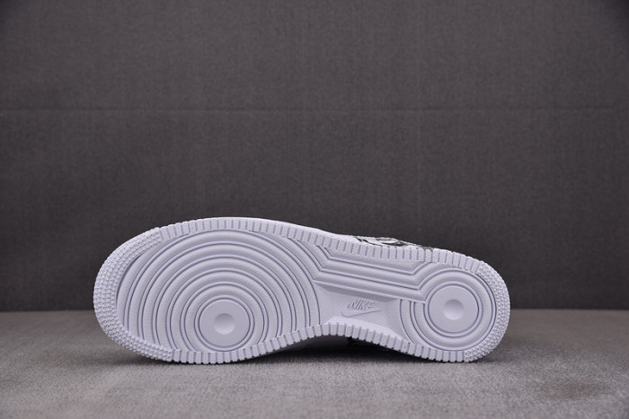 NIKE AIR FORCE 1 LOW COMME DES GARCONS SHIRT 923044-100