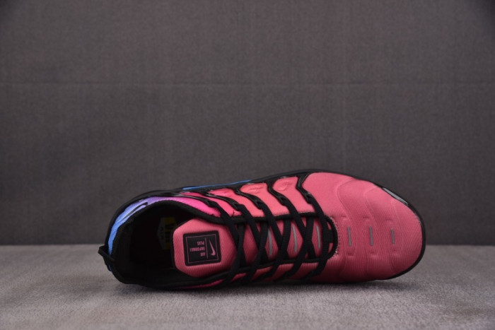 NIKE AIR VAPORMAX Plus AO4550-001