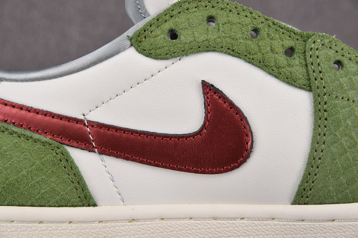 AIR JORDAN 1 RETRO LOW OG YEAR OF THE DRAGON FN3727-100