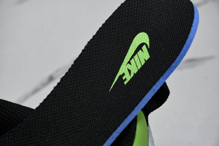 Travis Scott x Nike Zoom Field Jaxx HQ3061-104