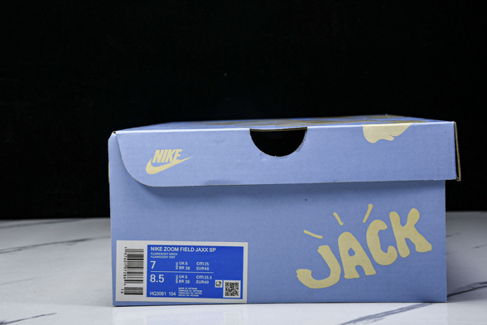 Travis Scott x Nike Zoom Field Jaxx HQ3061-104