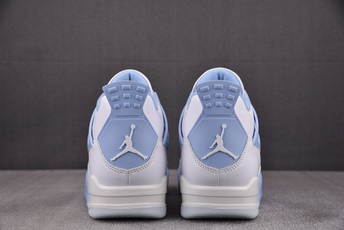 Air Jordan 4 WMNS "Aluminum" HV0823-100