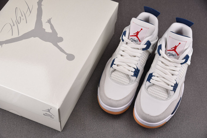 Nike SB x Air Jordan 4 “Navy” DR5415-100