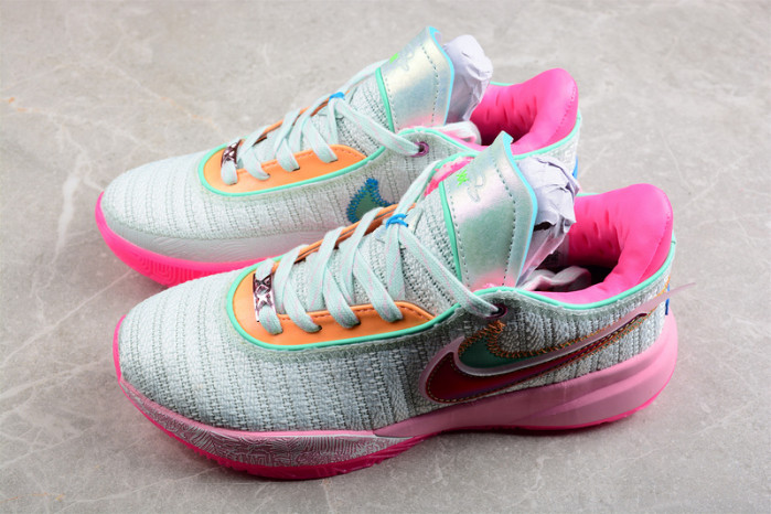 nike lebron 20 violet frost dj5422-500