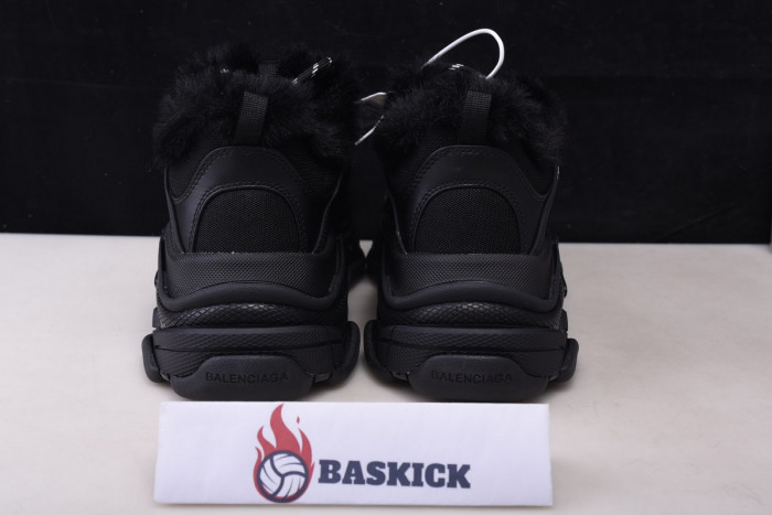 bl triple s trainers sneakers 21122101