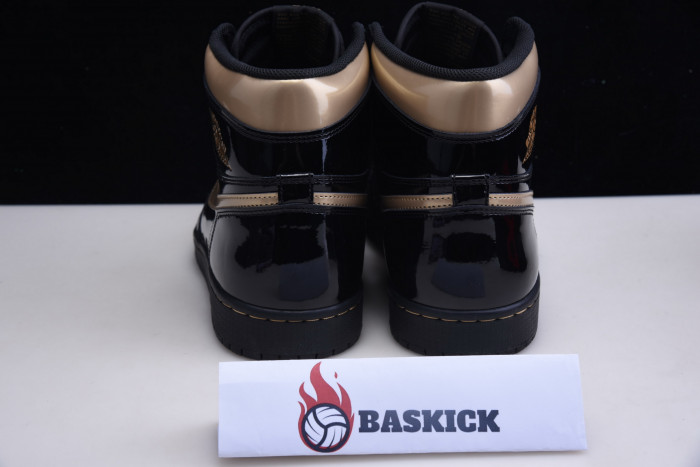 jordan 1 retro high black metallic gold (2020) 555088-032