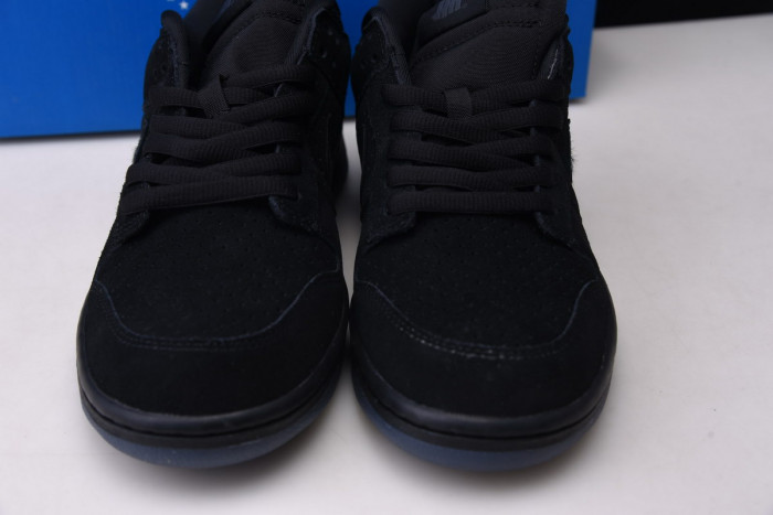 undefeated x nike dunk low do9329-001