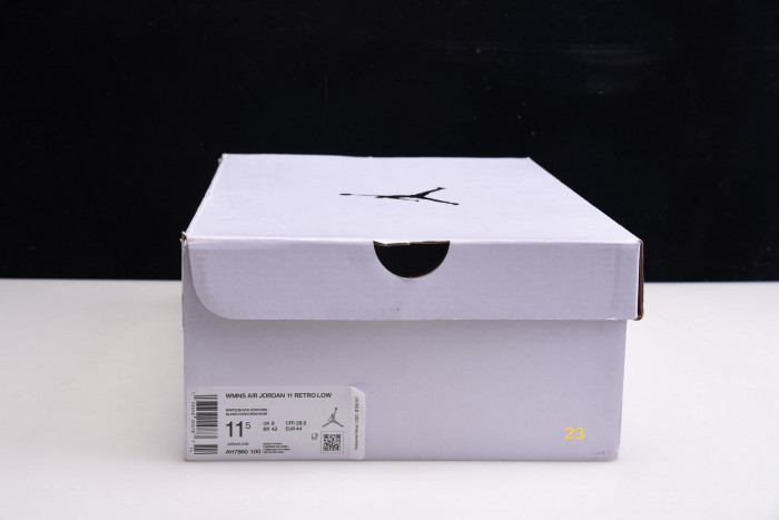 air jordan 11 low wmns “concord” ah7860-100