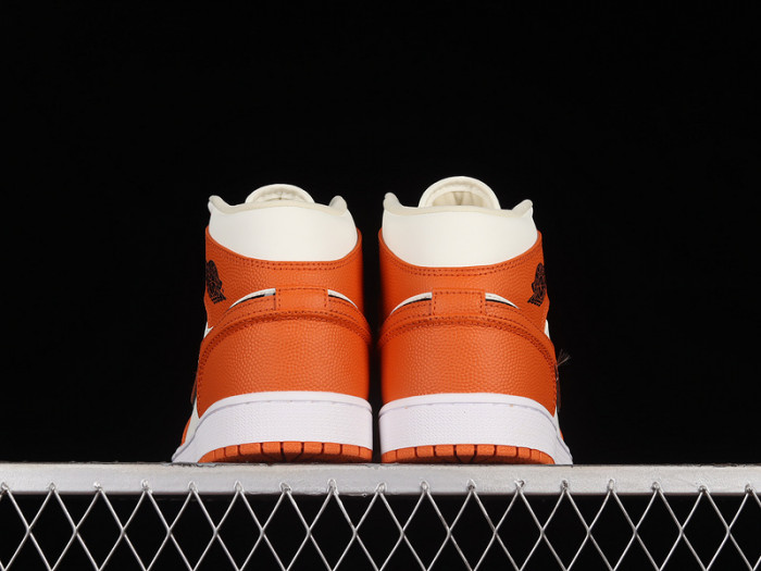 air jordan 1 mid se wmns coconut milk sport spice dv1302-100