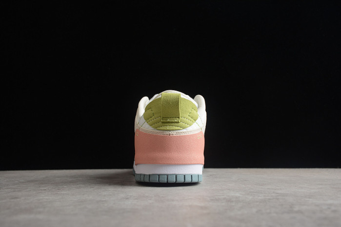 nike dunk low disrupt 2 easter pastel dv3457-100