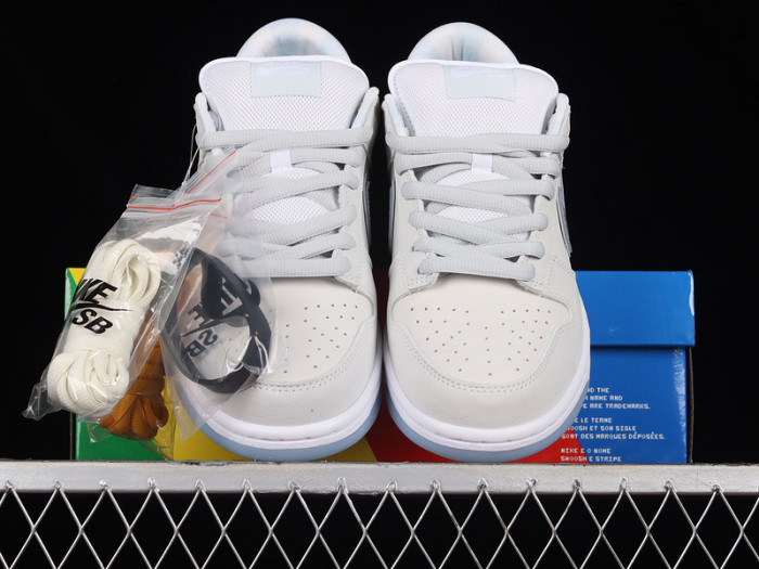 nike sb dunk low white lobster fd8776-100