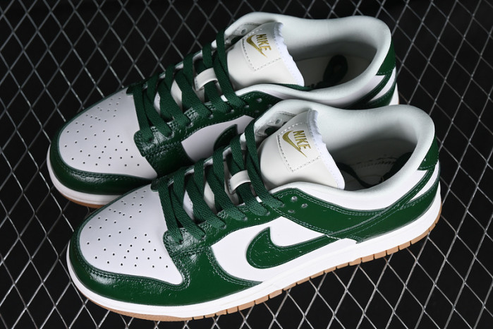 nike sb dunk low green ostrich gum fj2260-002