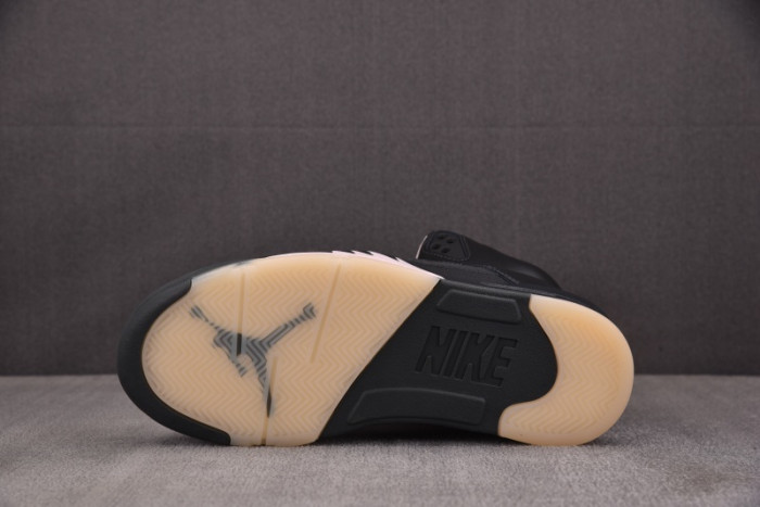 PSG x Air Jordan 5 “Off Noir” HQ3004-001