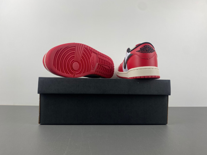 AIR JORDAN 1 RETRO LOW OG CHICAGO HQ6998-600