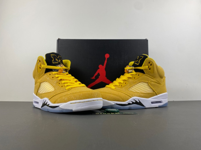 Air Jordan 5 Retro HQ7978-701