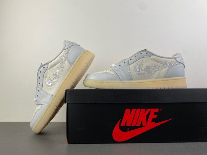 Jordan 1 Retro Low OG Rabbit Floral Swoosh IF4391-100