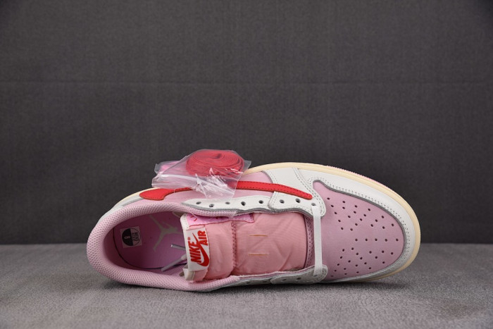 Air Jordan 1 Retro Low OG SP Travis Scott Shy Pink IQ7604-101
