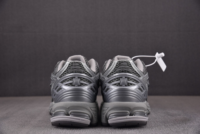 new balance m1906reh