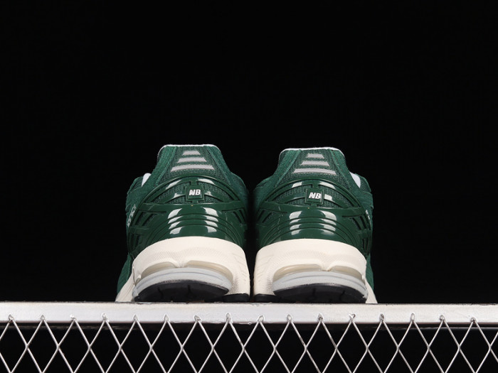 new balance 1906r nightwatch green m1906rx
