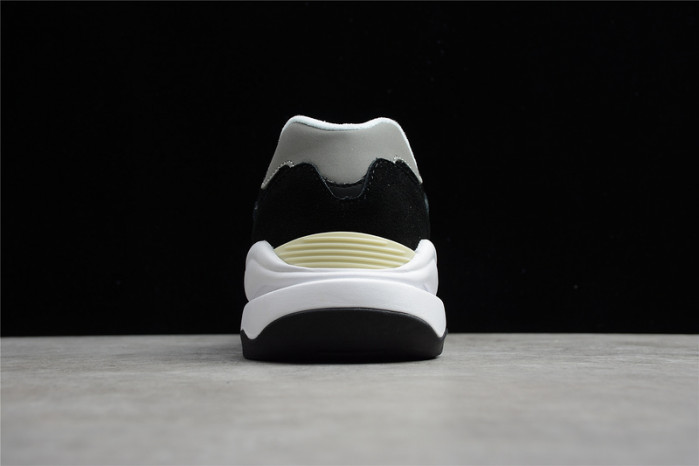 new balance 57/40 team black - m5740cb