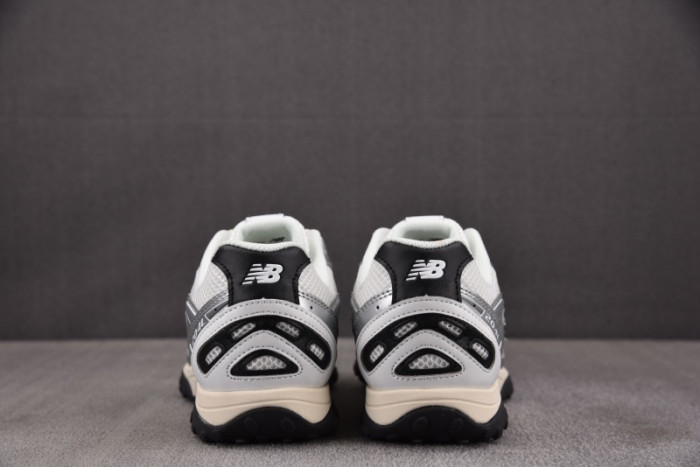 New Balance 204L Silver Metallic Black U204LSWD