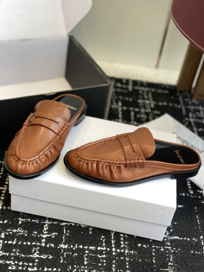 Y51 slipper loafer